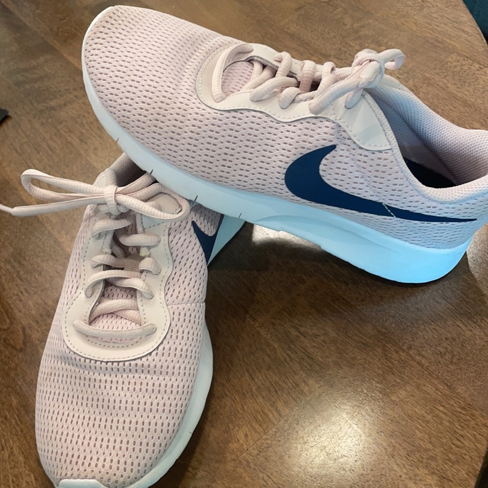 Nike Tanjun Running Sneakers - 5Y